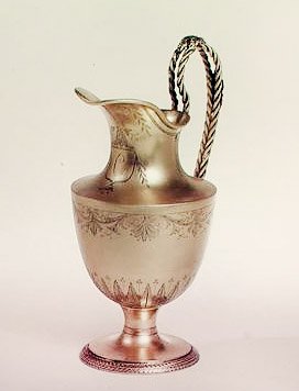 Crémier, décoré de feuilles formelles et de chèvrefeuille, Paris, vers 1800 - French School